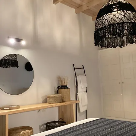 Bangallows Tartaya * Като-Коракиана