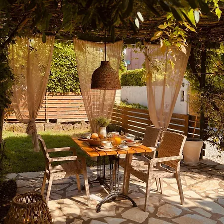 Bangallows Tartaya Apartament *